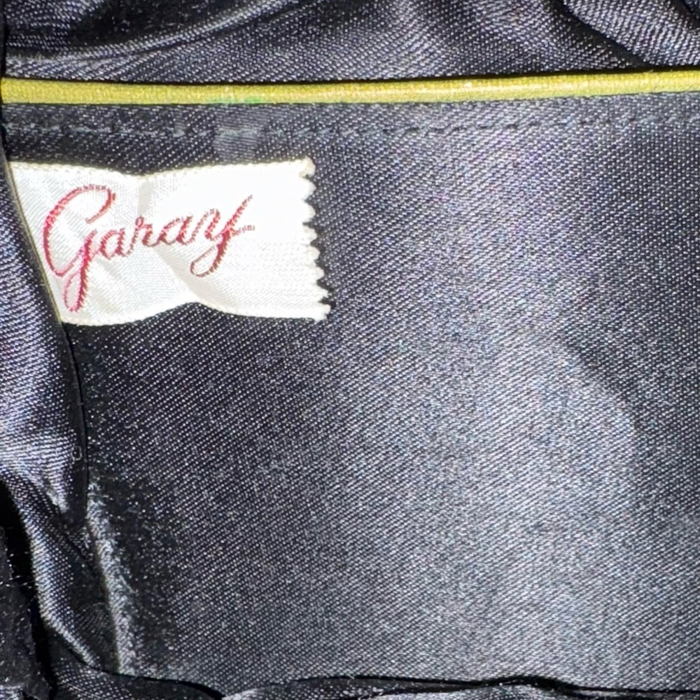 GARAY Vintage Evening Bag Black Velvet and Gold Kiss Luck Closure - Picture 6 of 6